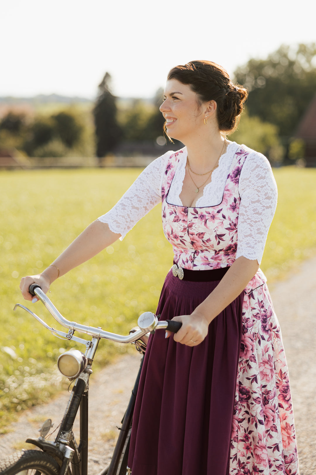 Dirndlbluse LENI