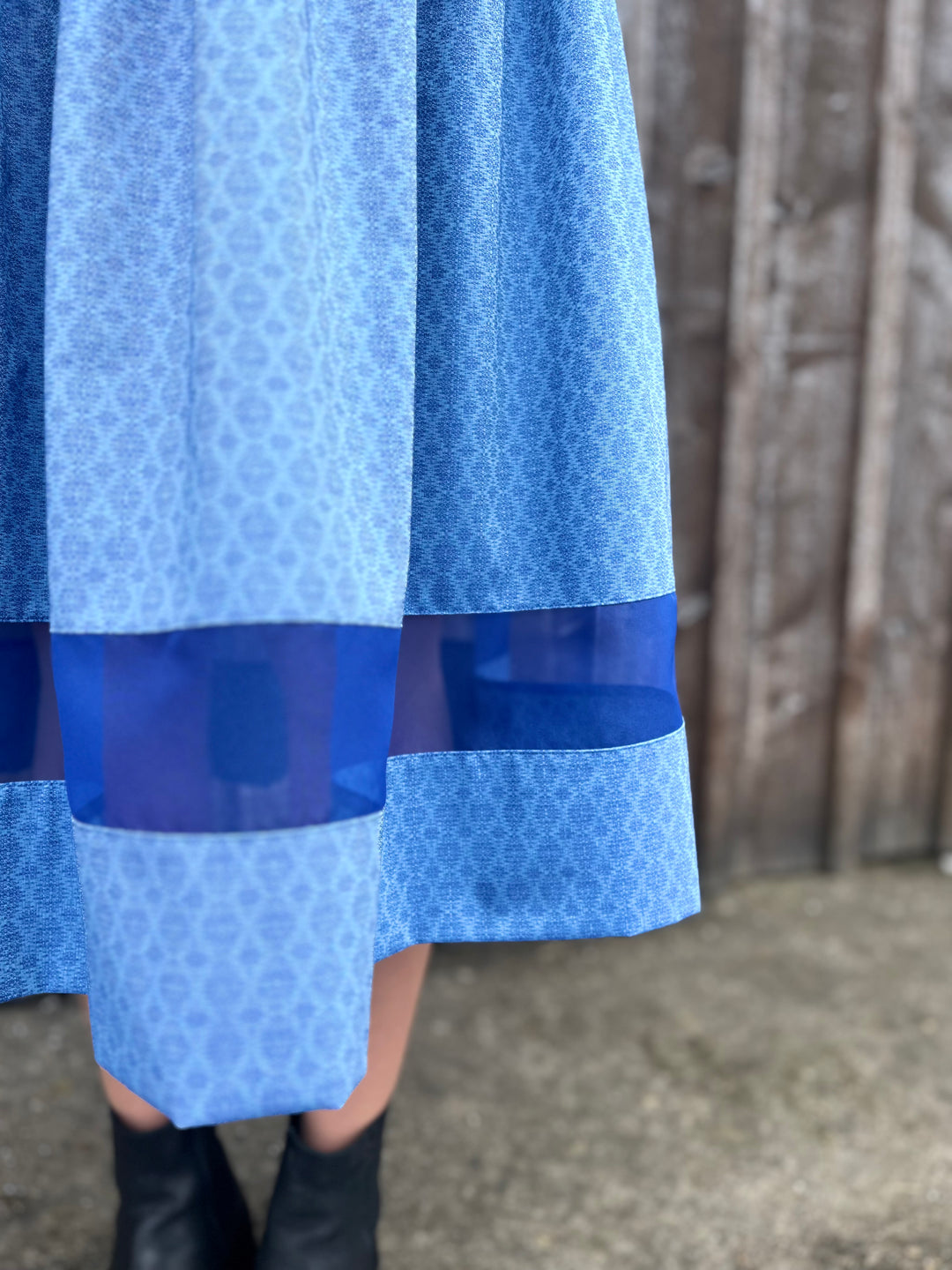 VORORDER Hairgstylt ROCK GRACE blau