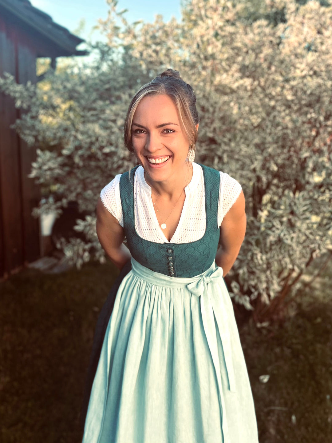 Dirndlbluse HEIDI