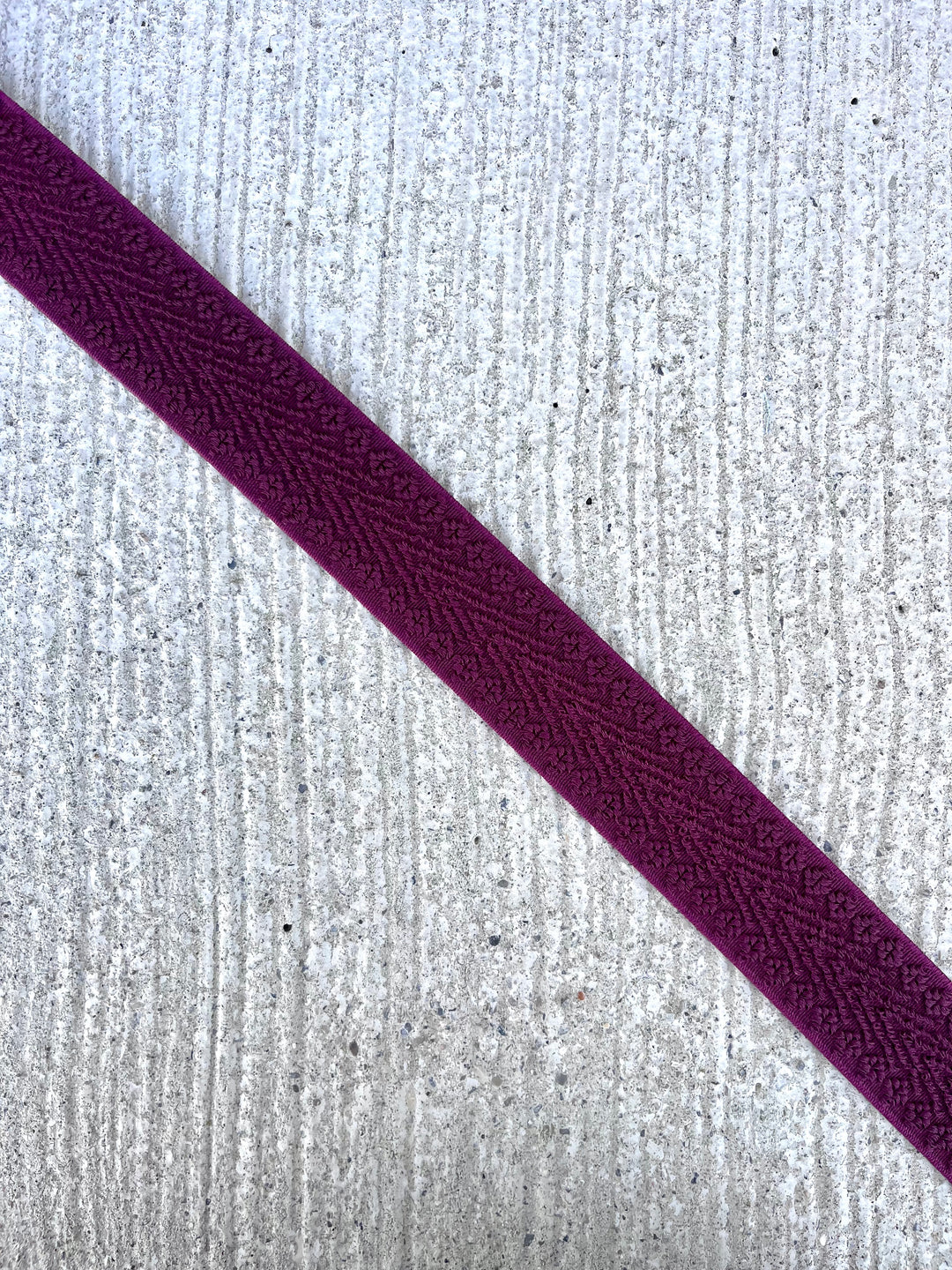 Gummibund bordeaux 1,0 m