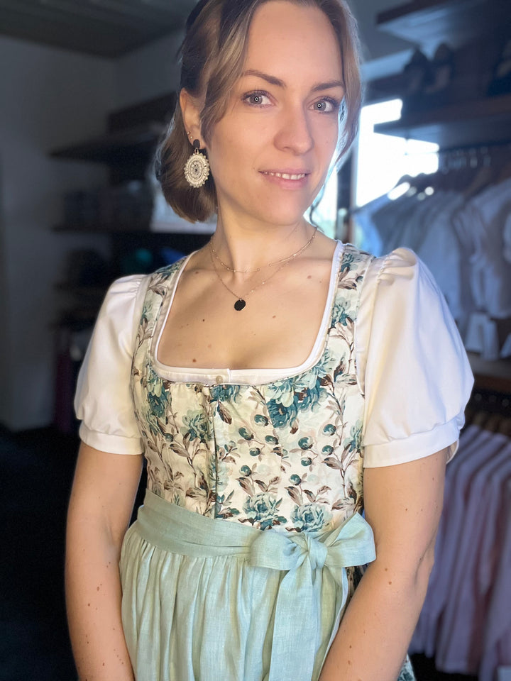 Dirndlbluse INGE - Last Chance