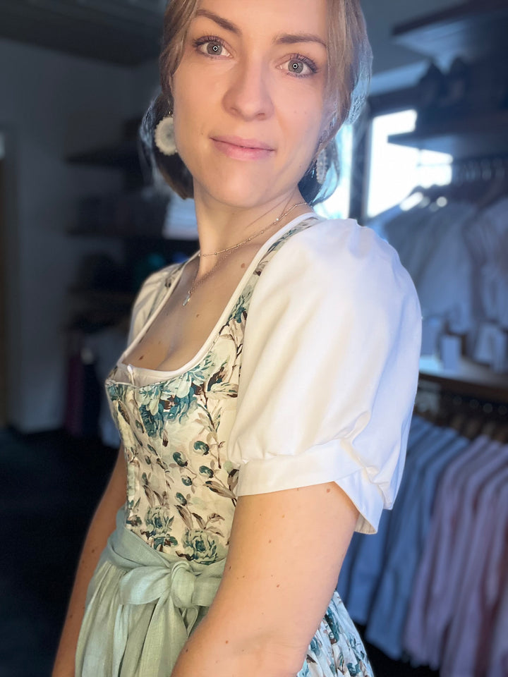 Dirndlbluse INGE - Last Chance