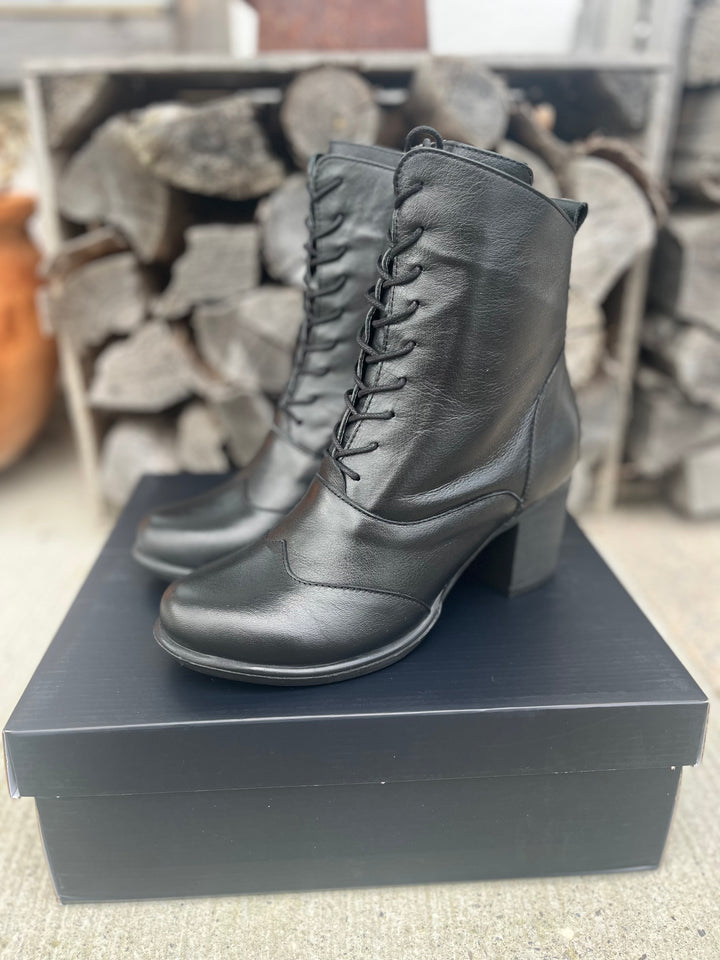 Stiefelette schwarz